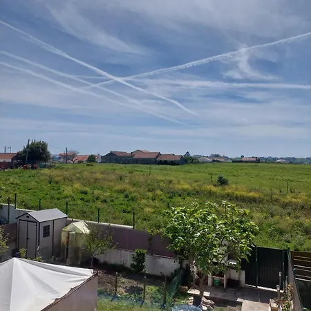 Homestay Vivenda Cordeiro Barrio (Leiria)