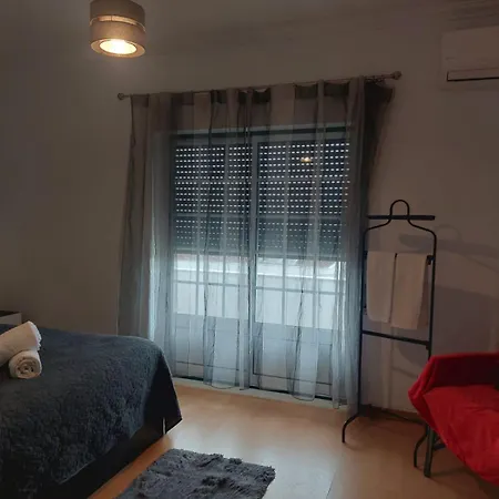 Vivenda Cordeiro Séjour chez l'habitant Barrio (Leiria)